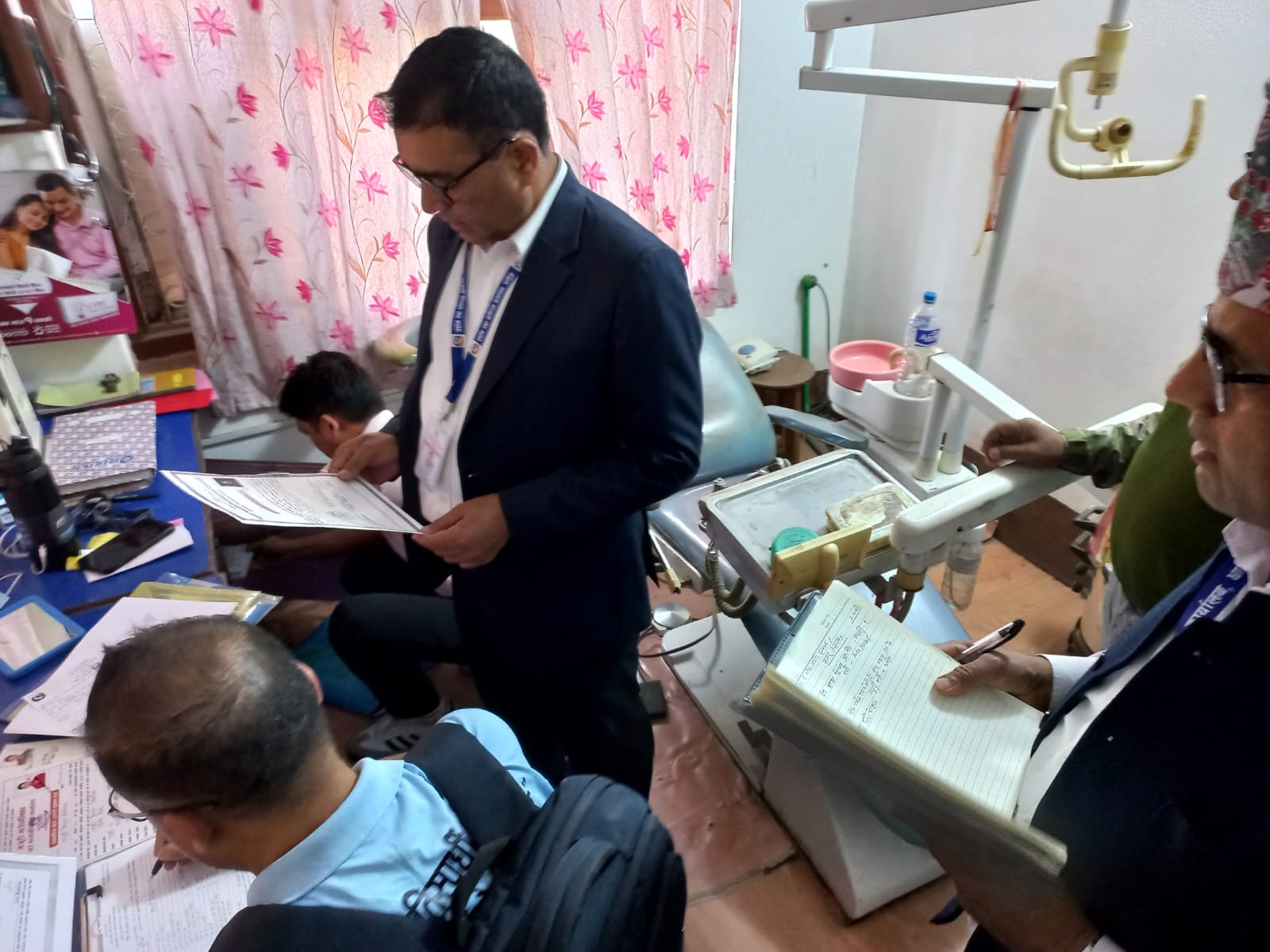डेन्टल किल्निकमा शिलबन्दी,एक फर्मालाई १५ हजार जरिवाना