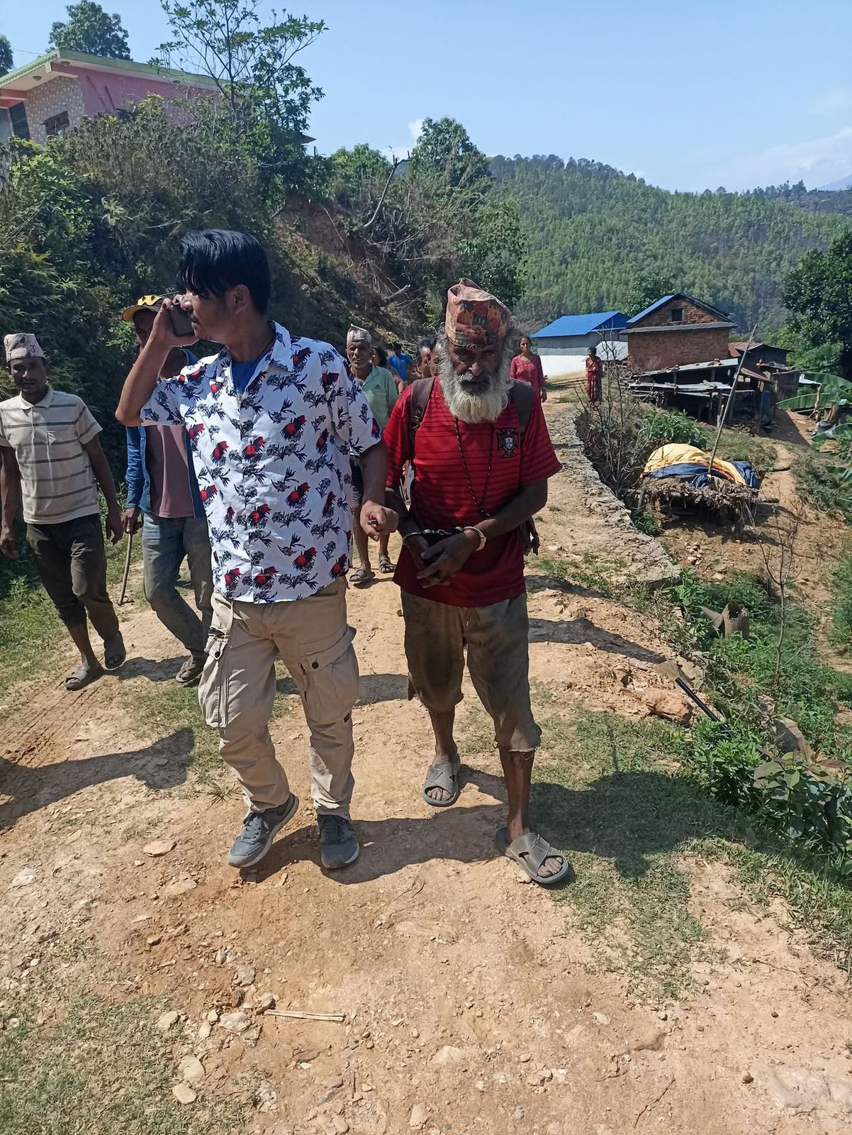 भतिजाद्वारा आफ्नै काकामाथि खुकुरी प्रहार