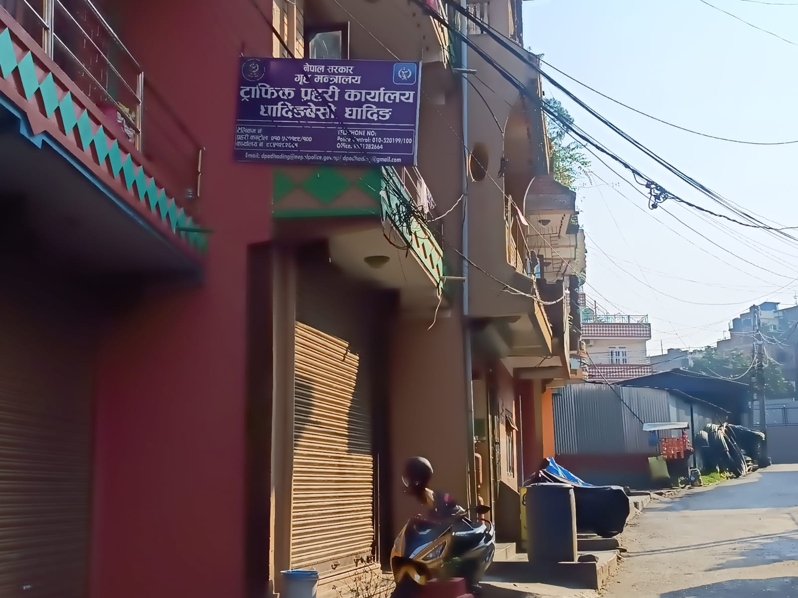 सवारीसाधनसँग मासिक पैसा उठाउँछन् धादिङबेसीका ट्राफिक प्रहरी