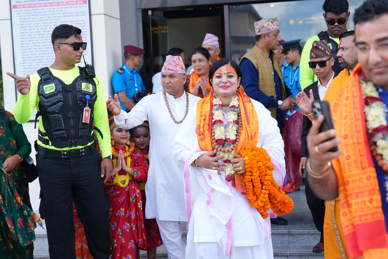 राधिका दासी पोखरामा