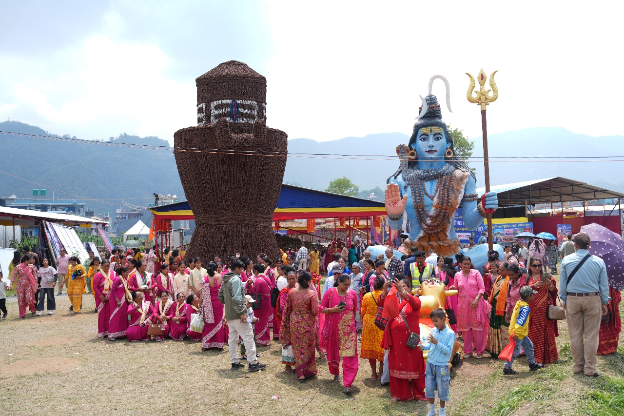 शिवलिङ्ग र शिवमूर्तिले भक्तजन आकर्षित