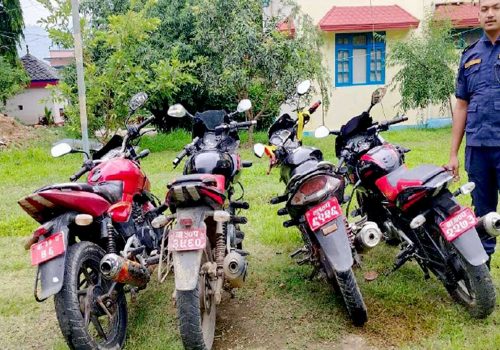 पठाओ तथा इनड्राइभ चालकलाई कारबाही