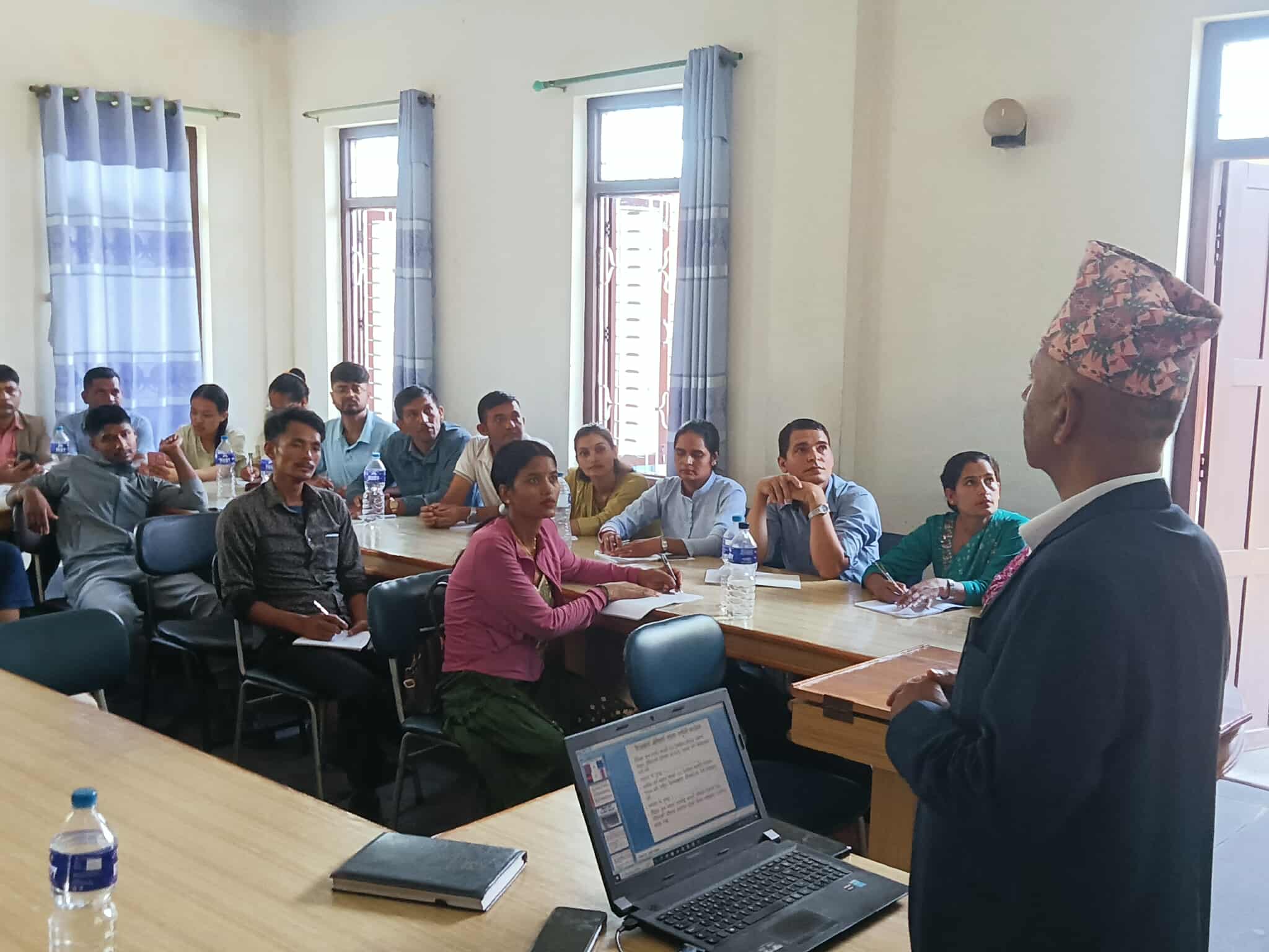 आ.बि तहका नव प्रवेशी शिक्षकहरुका लागी सेवा प्रवेश सम्बन्धी तालिम