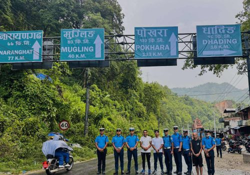 फुर्केखोलामा दिशासूचक संकेतचिन्ह नयाँ रूपमा पुनः स्थापना