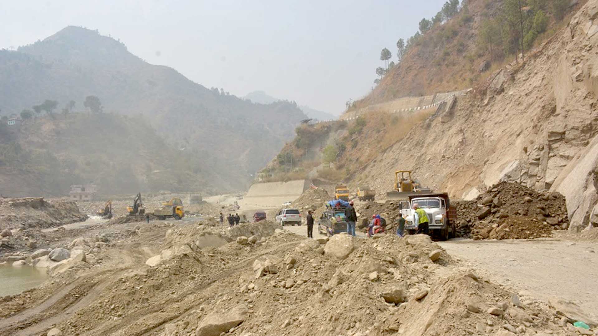 काभ्रे खण्डमा रातमा गाडी चलाउन रोक