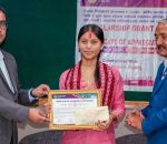 रेशु विश्वकर्मालाई छात्रवृत्ति प्रदान