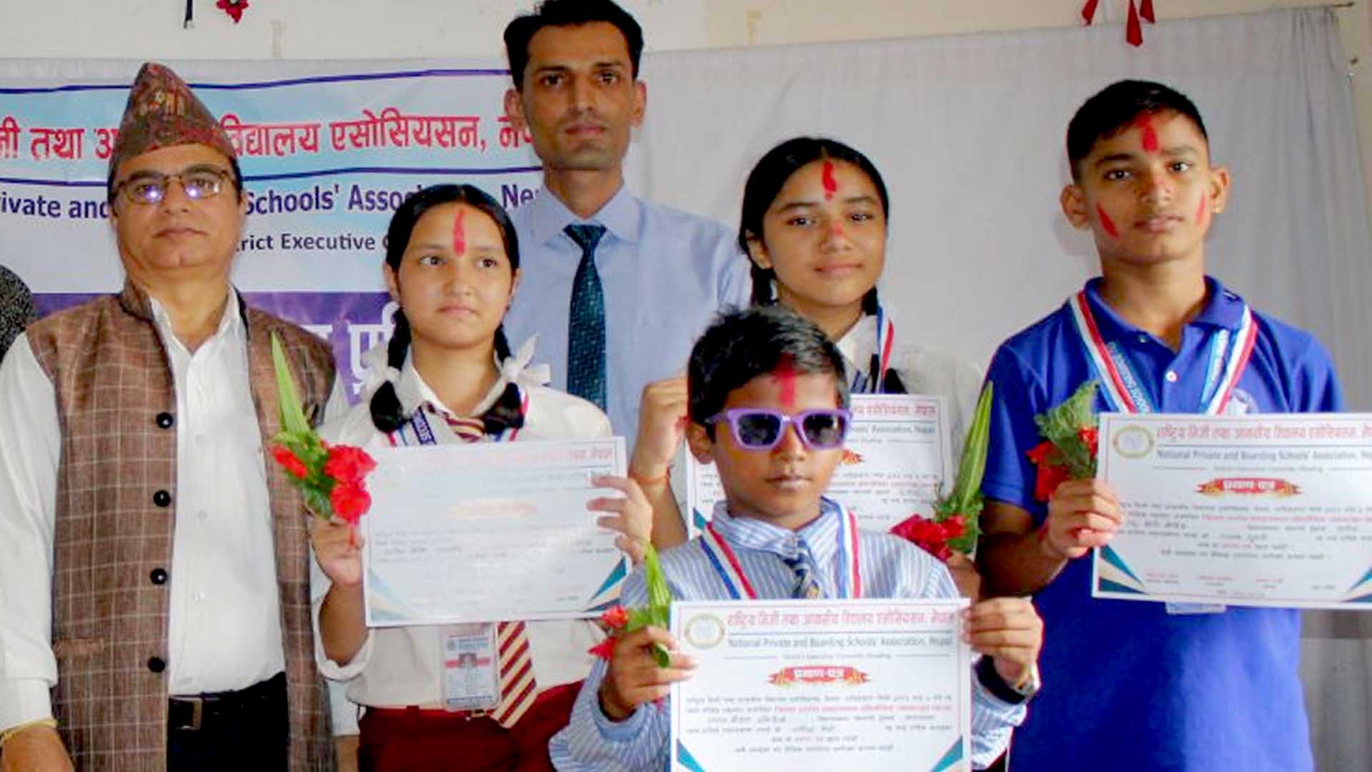 वक्तृत्वकलामा धादिङ आवासिय मावि प्रथम
