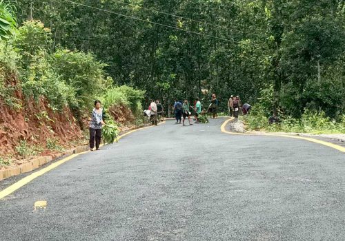 श्रमदानमार्फत सडक सरसफाई कार्यक्रम संचालन