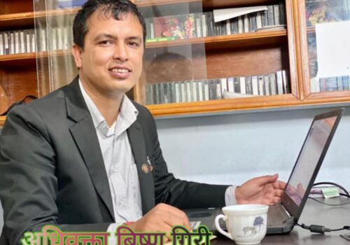 कम्पनी सचिब आवश्यकता की बाध्यता